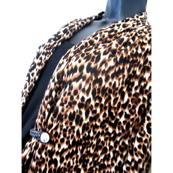Notations Cardigan with Black cami under, Animal Print design, Size Large - Picture 6 of 10